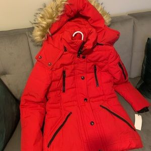 Guess red winter coat with faux fur